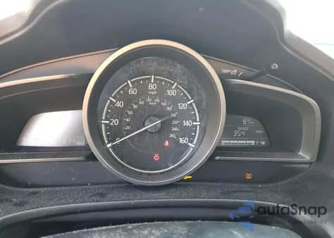 2018 Mazda 3 Touring z USA, uszkodzony, nr VIN 3MZBN1V36JM201108